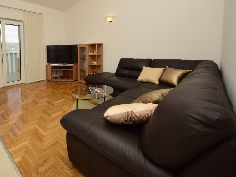 Apartment Mornar